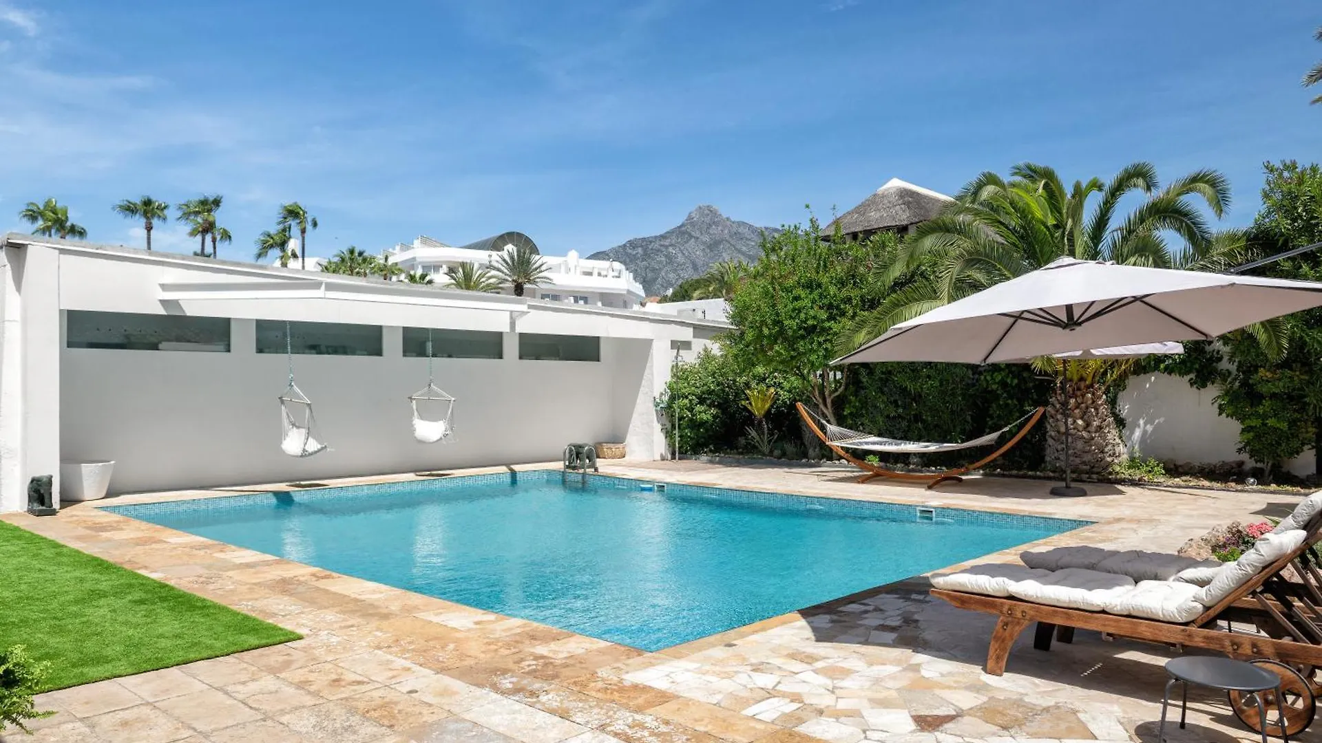 Apartment Casa Azul First Line Villa -Puerto Banus Golden Mile Marbella Spain
